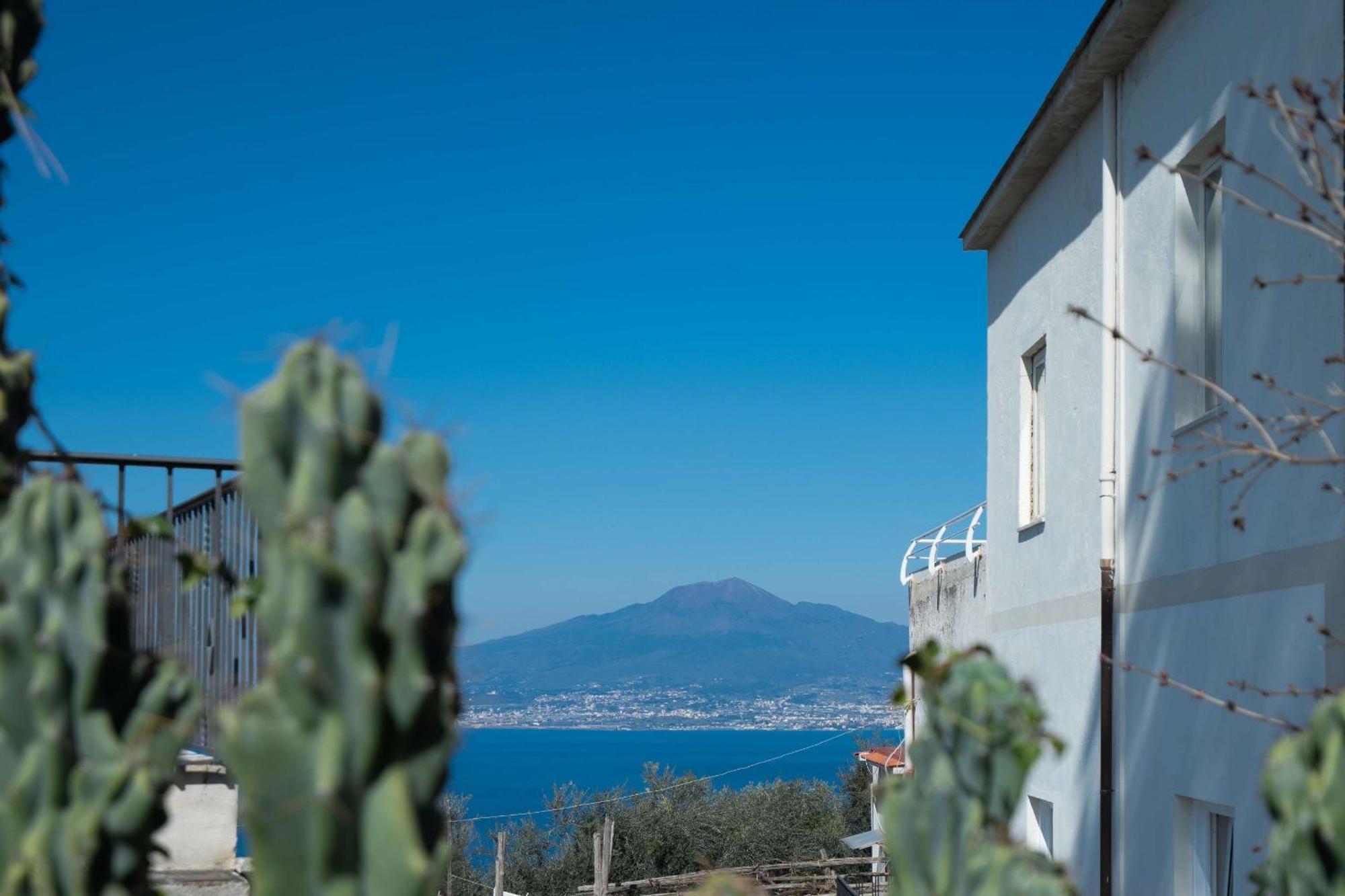 L'Antica Pigna Chateau Vico Equense Exterior photo