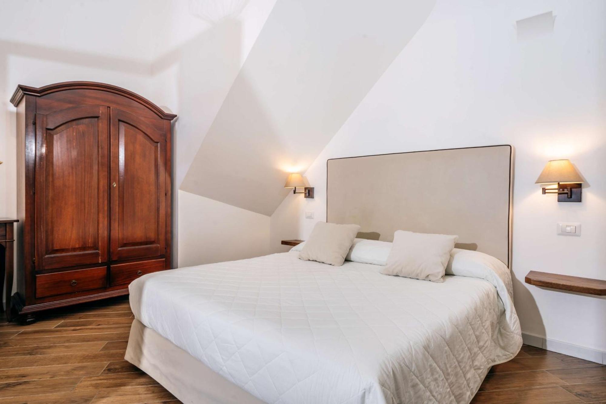 L'Antica Pigna Chateau Vico Equense Exterior photo
